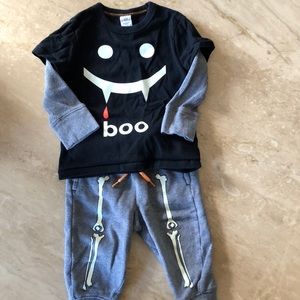 Baby Gap Glow-in-the-dark Halloween outfit!